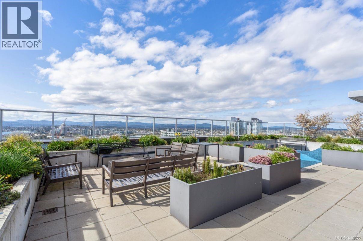 #401 845 Johnson St - 20