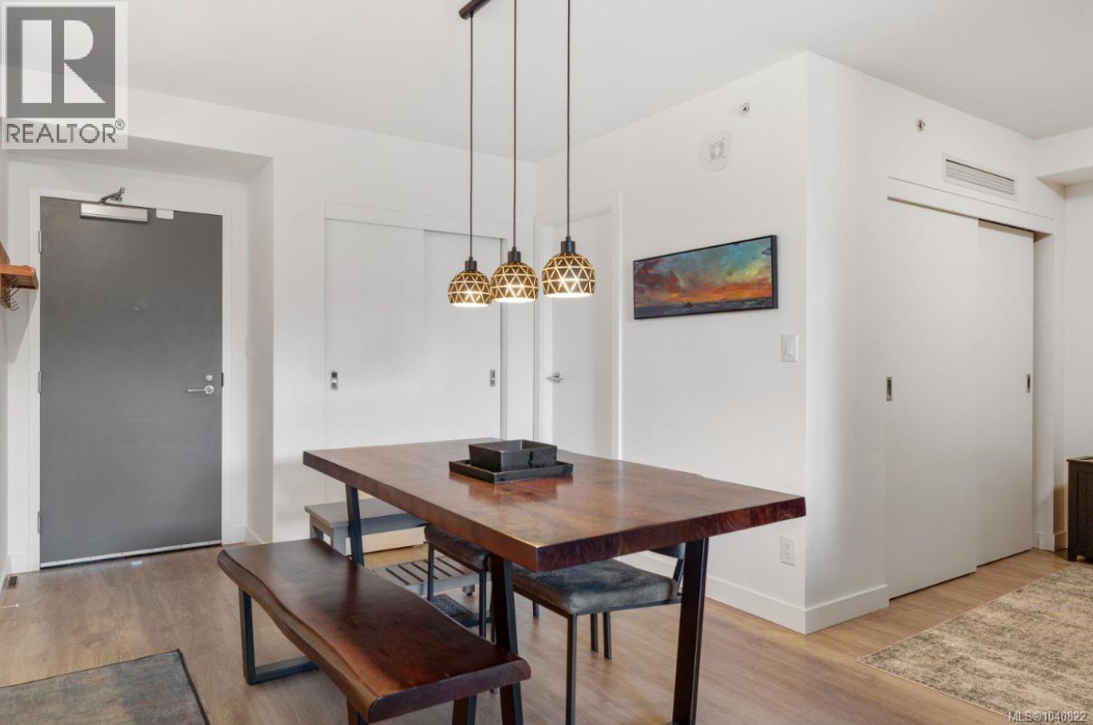 #401 845 Johnson St - 8