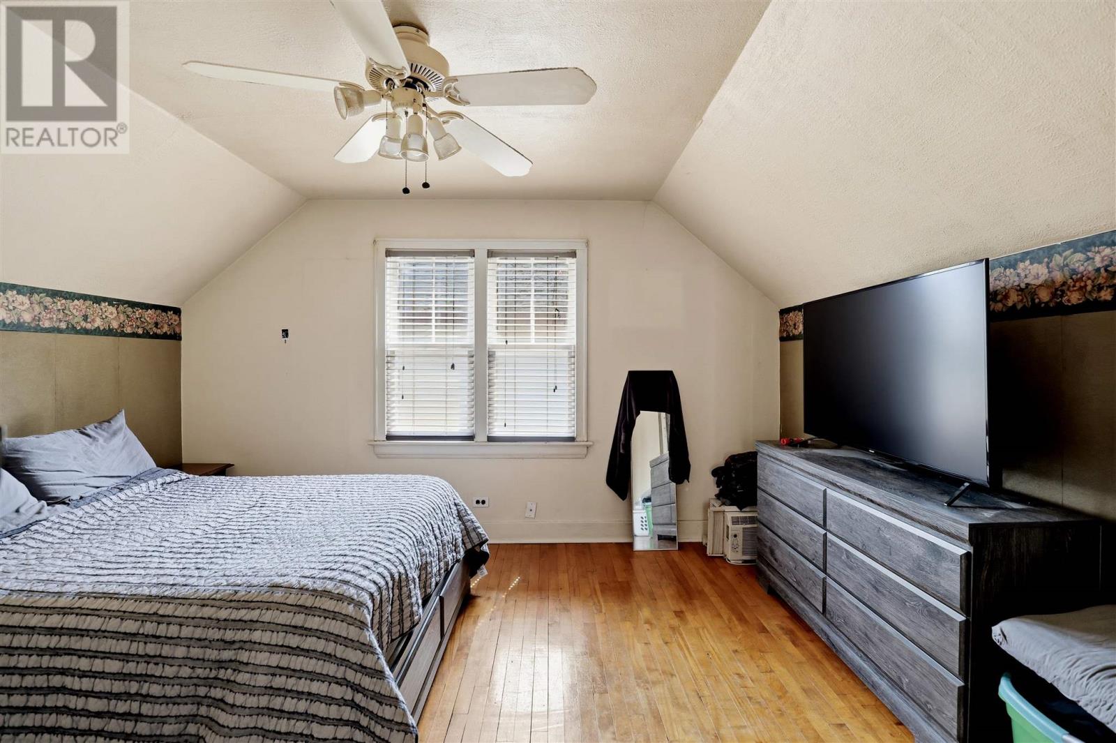 189 Church ST - 11