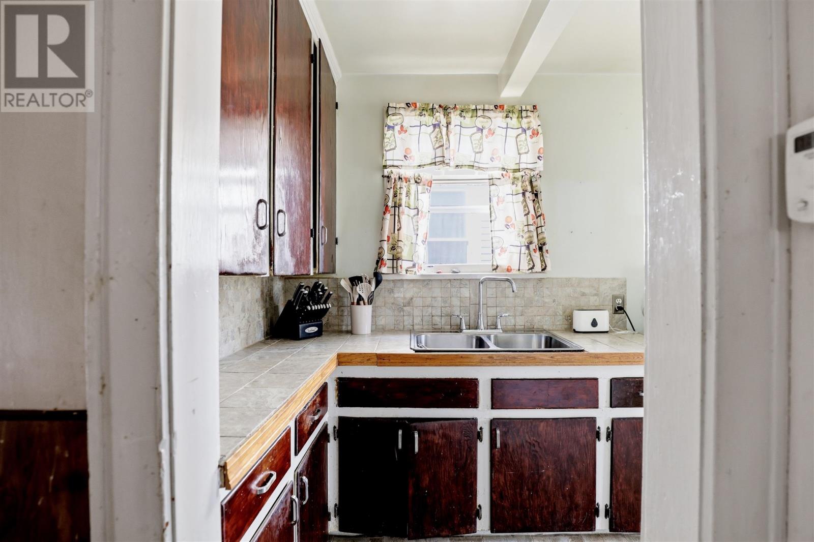 189 Church ST - 21