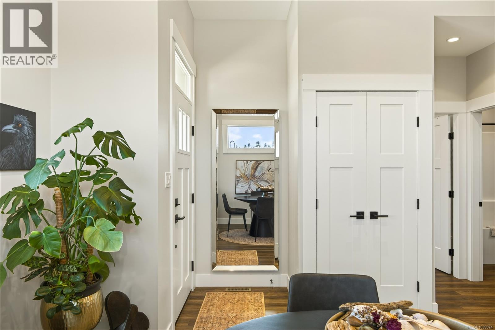 697 Briarwood Dr - 3