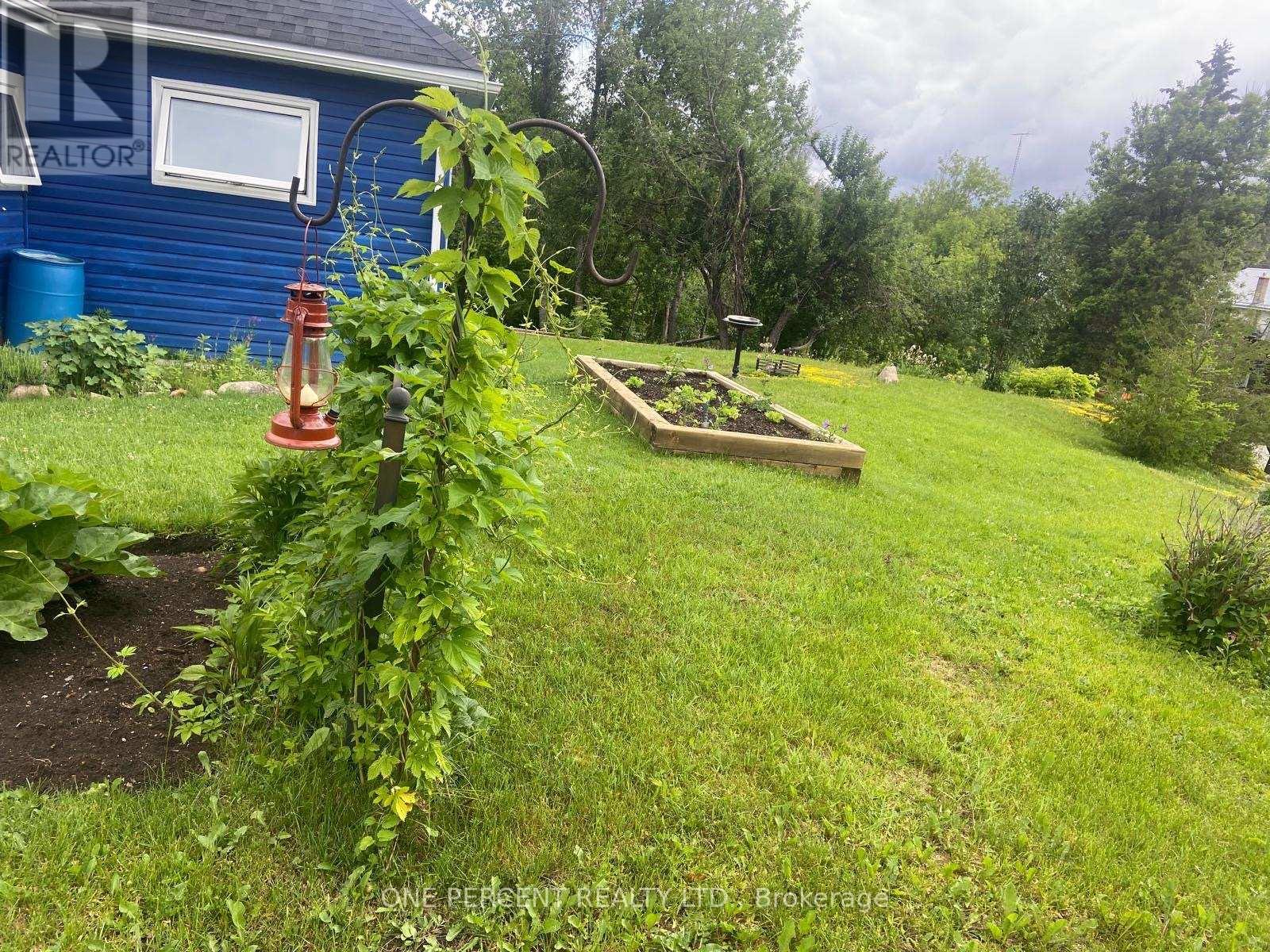 4982 MONCK ROAD - 9