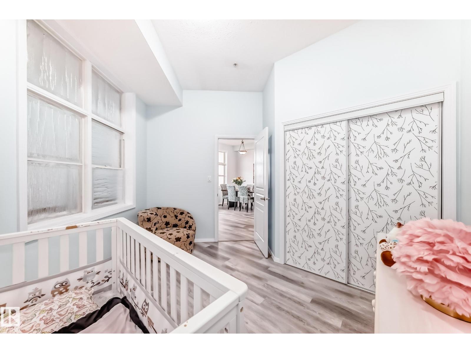 #414 9507 101 AV NW - 17