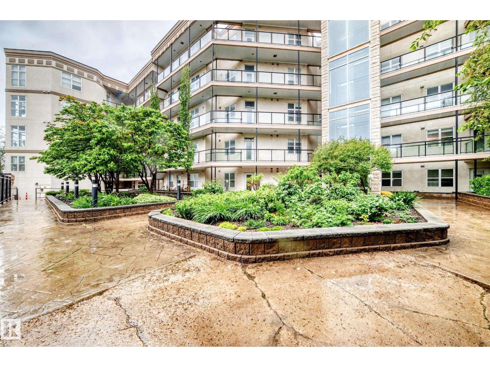 #414 9507 101 AV NW - 23