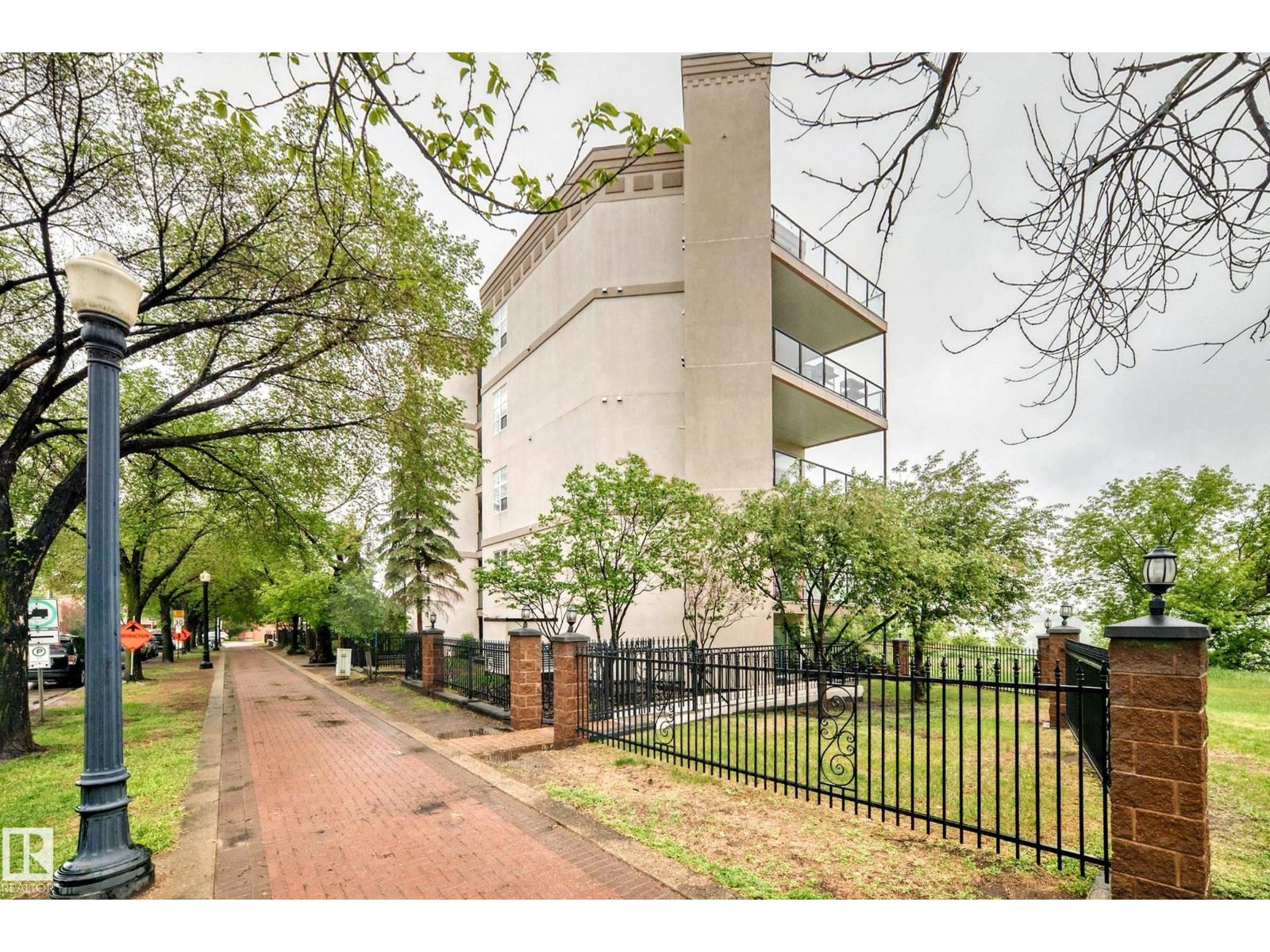 #414 9507 101 AV NW - 28