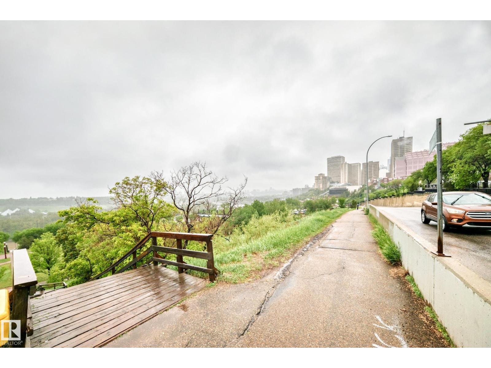 #414 9507 101 AV NW - 42