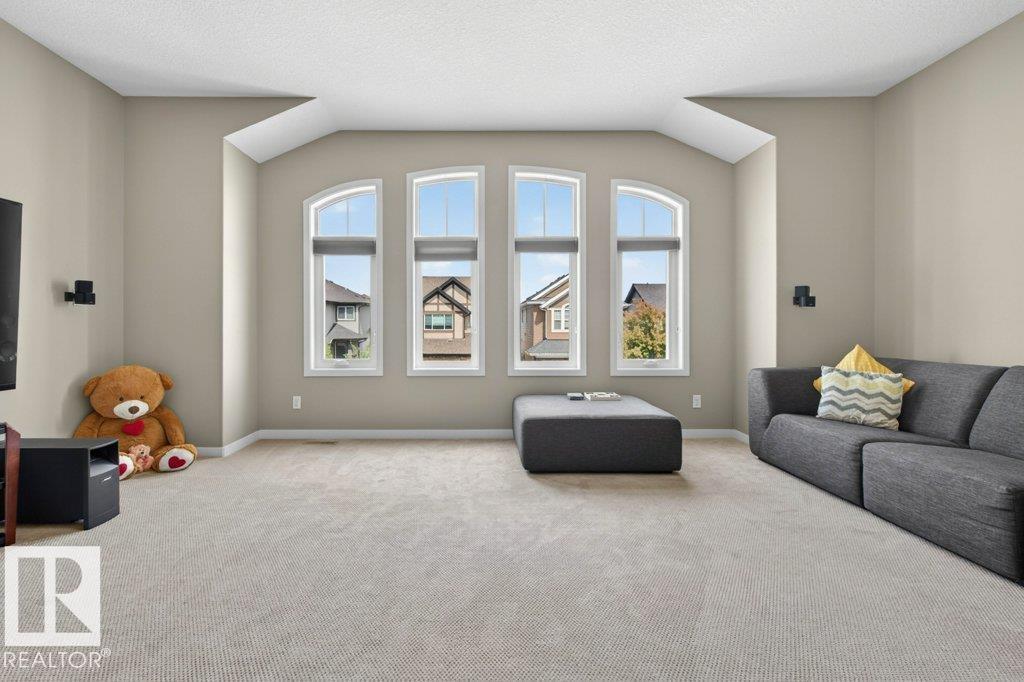 5315 20 AV SW SW - 22