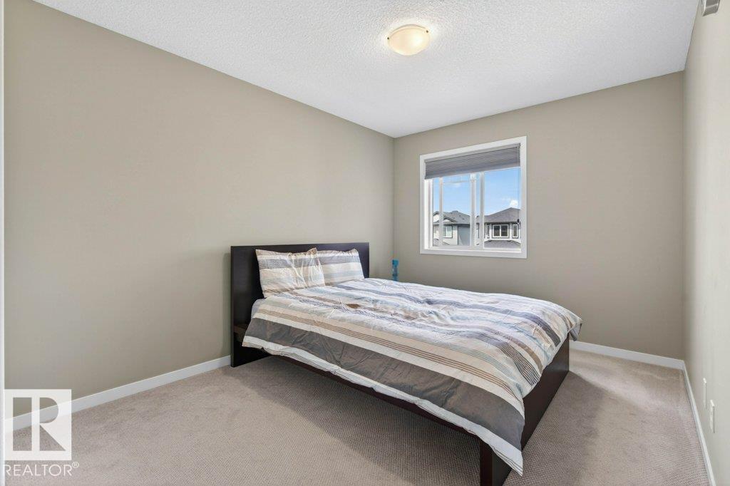 5315 20 AV SW SW - 24