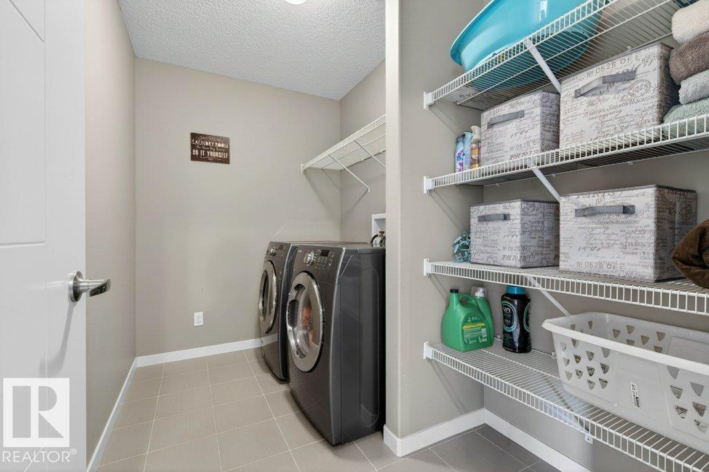 5315 20 AV SW SW - 27
