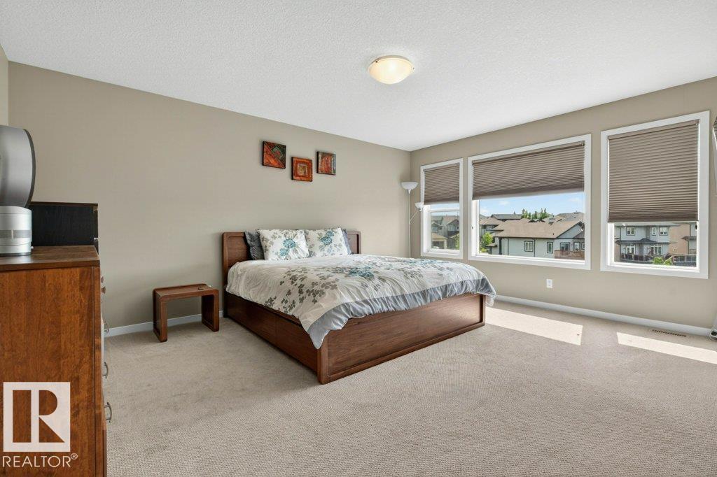 5315 20 AV SW SW - 28