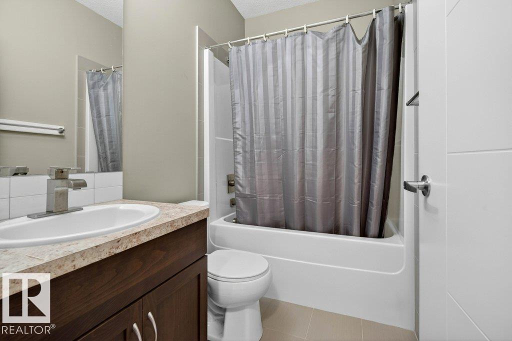 5315 20 AV SW SW - 43