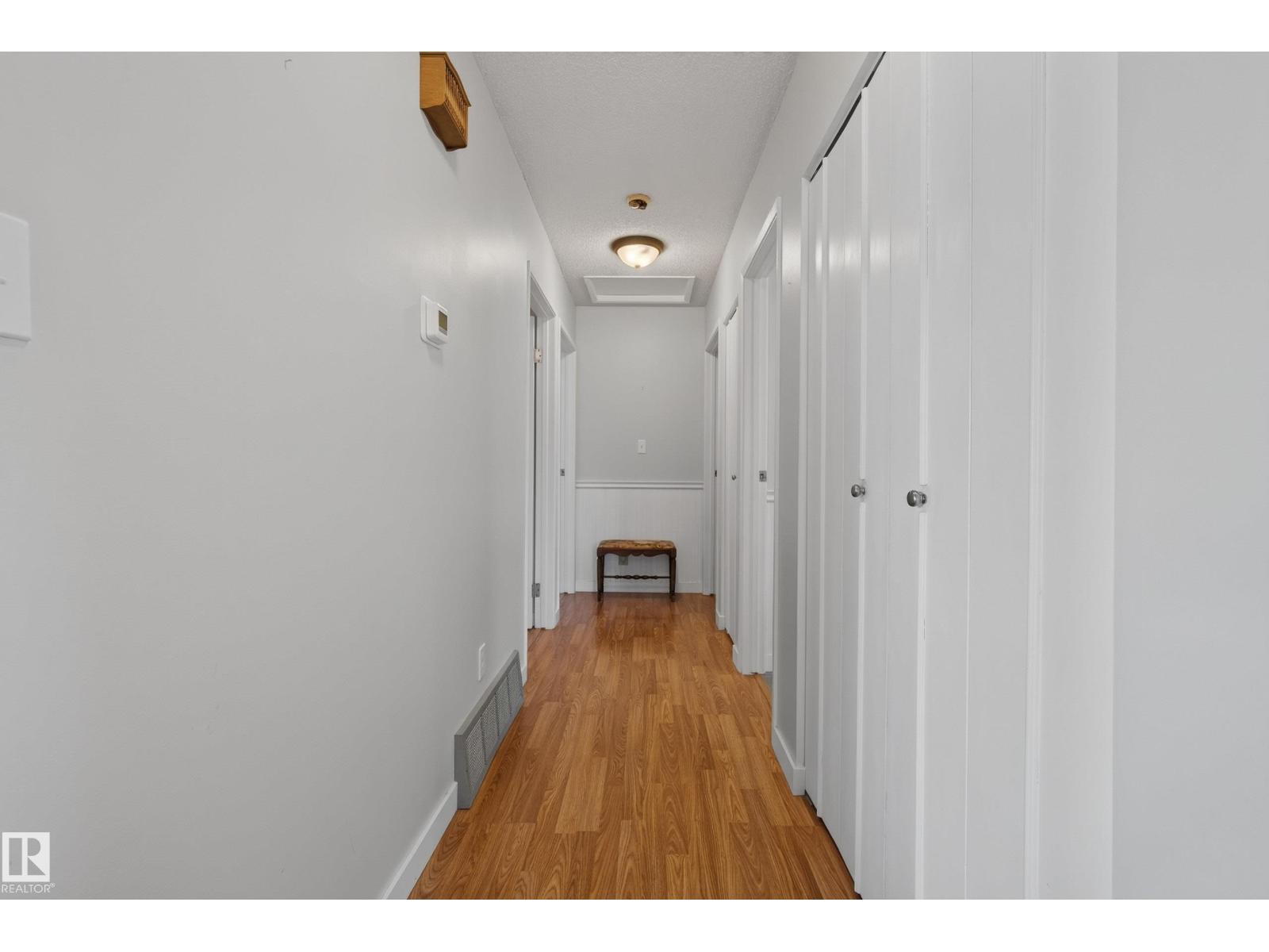 10935 152 ST NW — photo 17