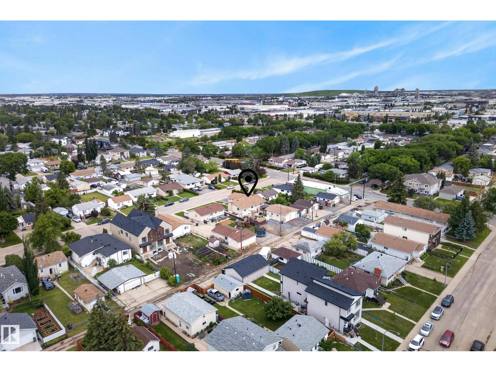 10935 152 ST NW — photo 48