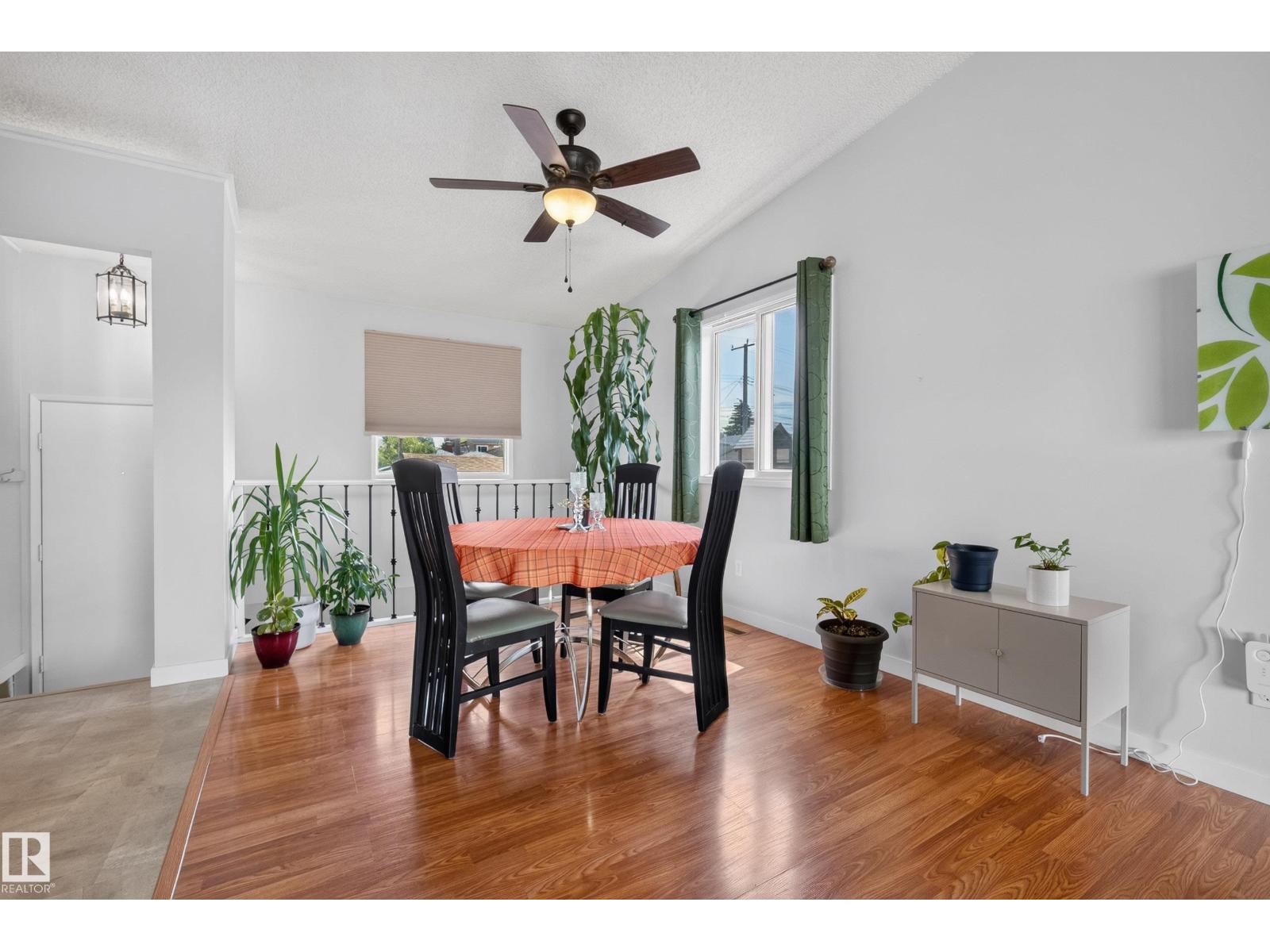 10935 152 ST NW — photo 9