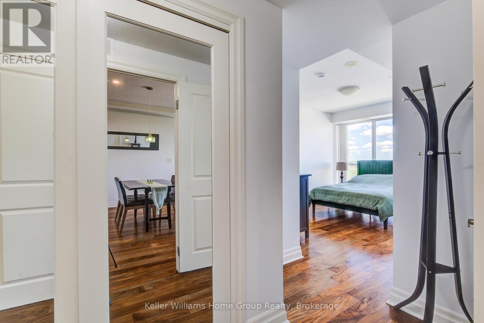 #901 150 WELLINGTON STREET E - 15