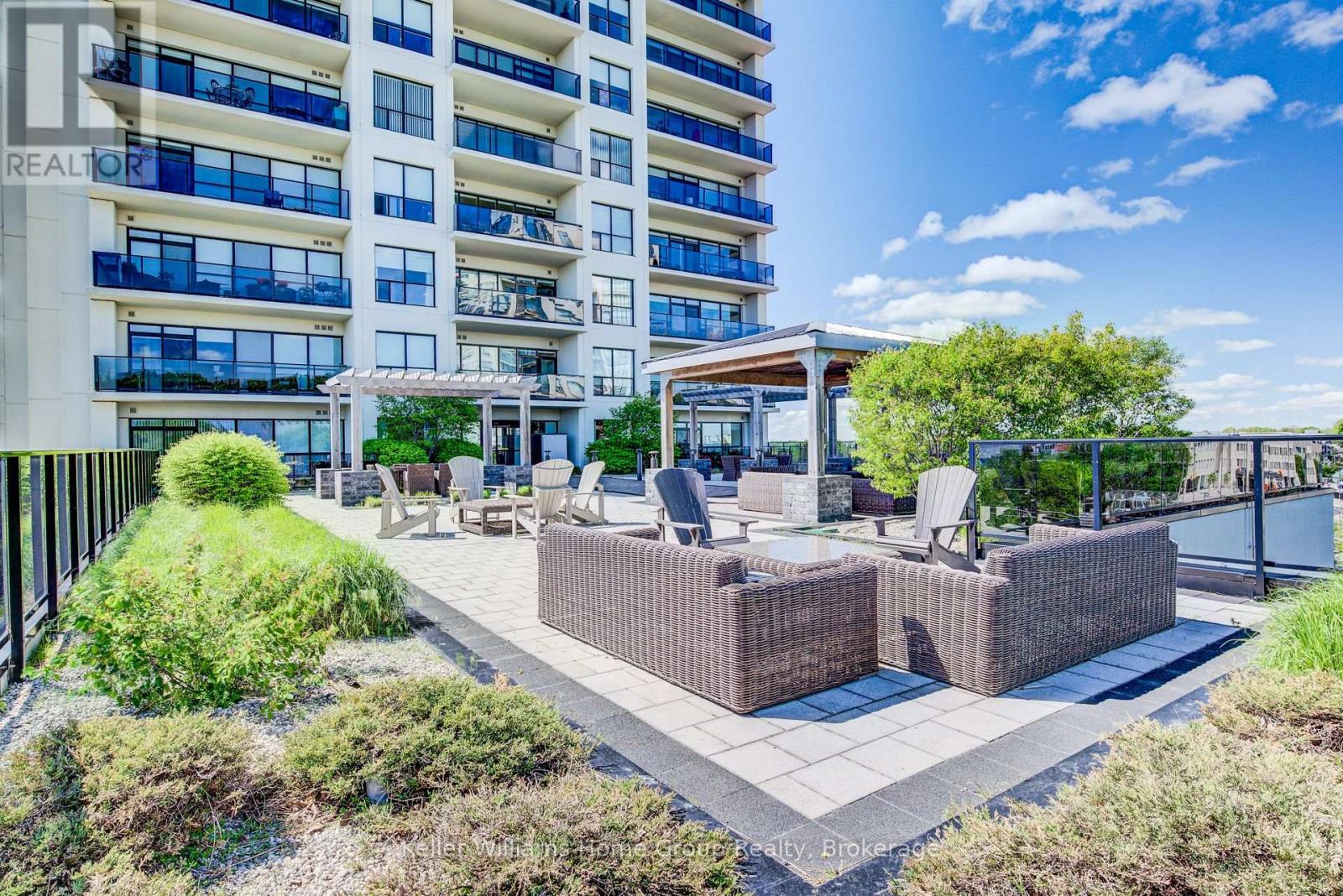 #901 150 WELLINGTON STREET E - 37