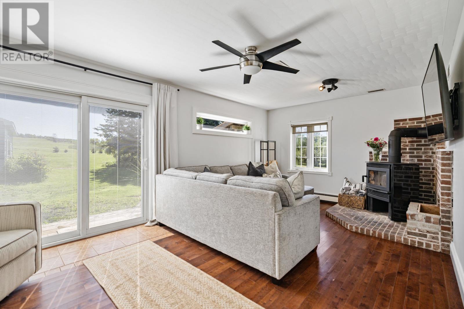 79 Waterside Road - 22