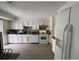 8063 138a Street, Surrey, BC V3W9B3 Photo 11