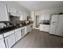 8063 138a Street, Surrey, BC V3W9B3 Photo 12