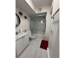 8063 138a Street, Surrey, BC V3W9B3 Photo 19