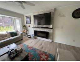 8063 138a Street, Surrey, BC V3W9B3 Photo 8