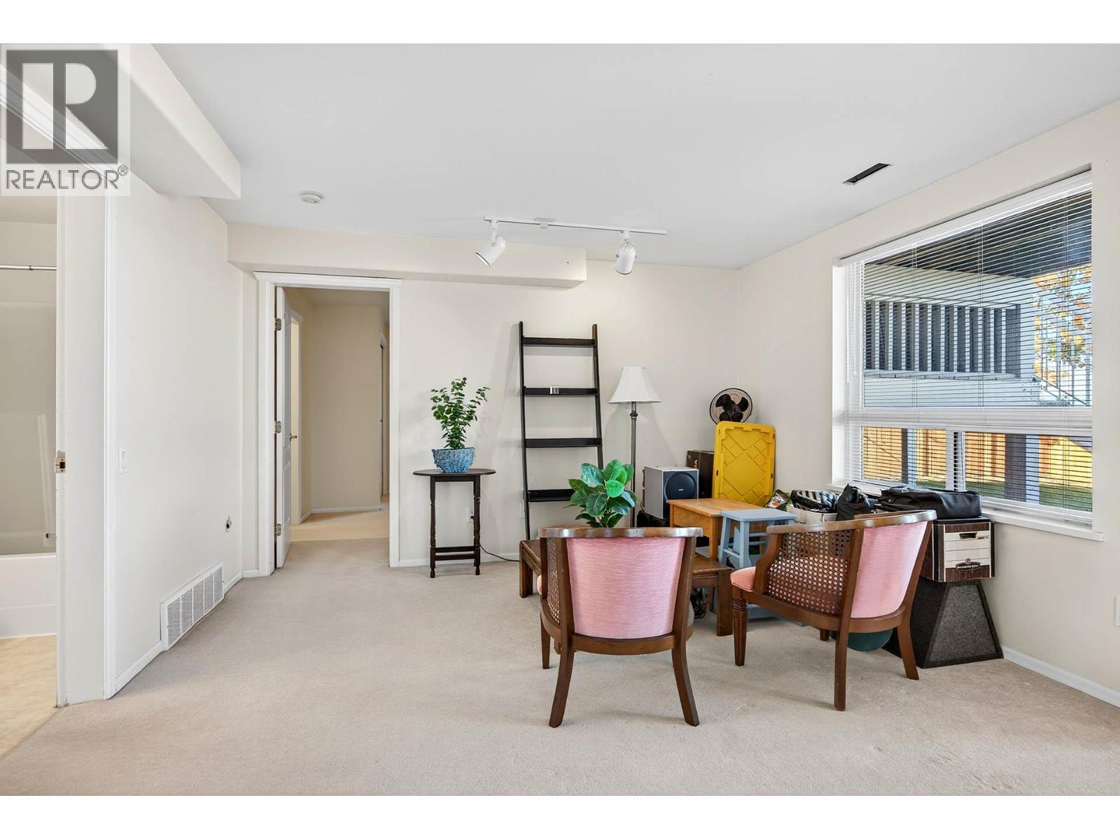 992 Canongate Crescent - 38