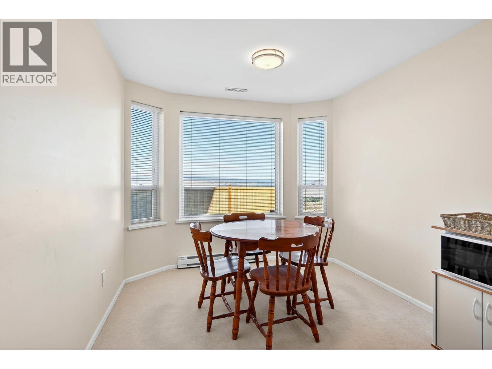 992 Canongate Crescent - 44