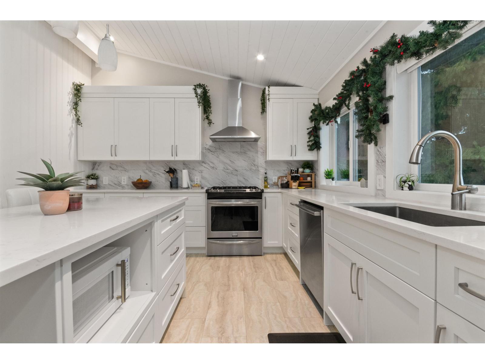 46022 CLARKE DRIVE, Chilliwack Proper East, Chilliwack