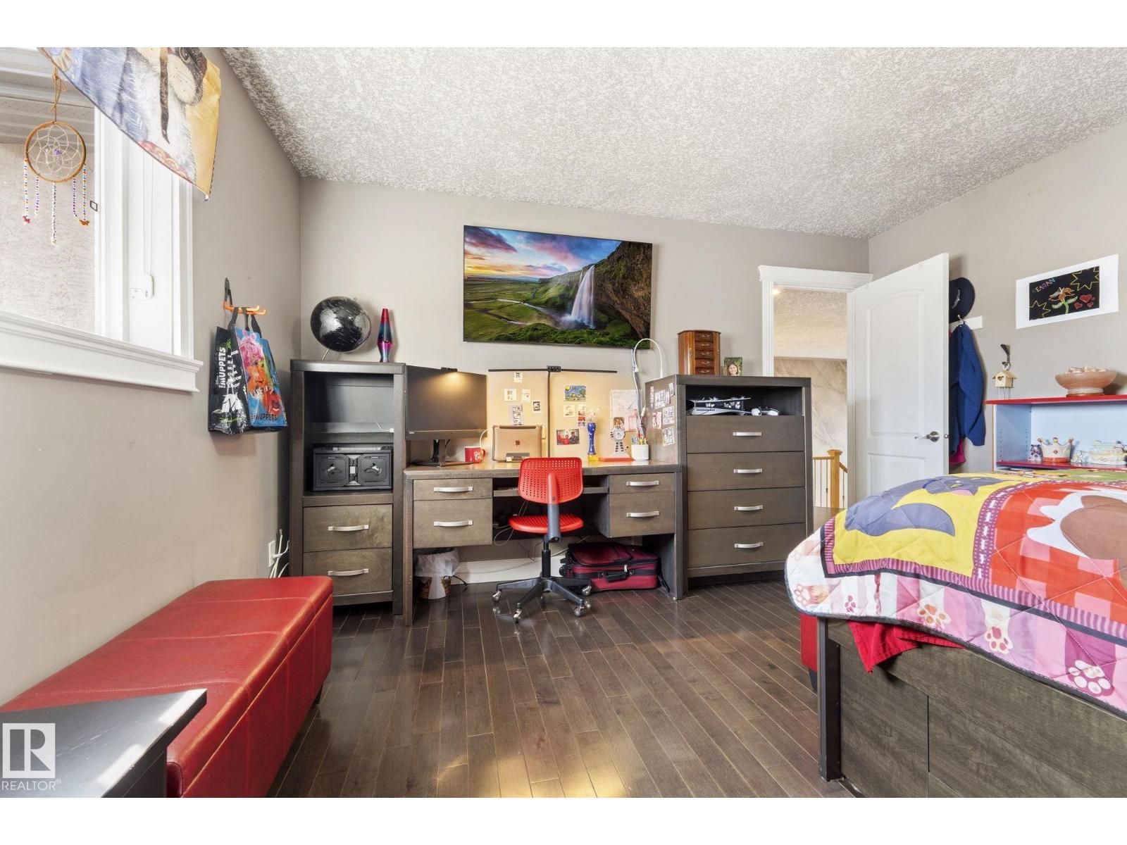 13407 161 AV NW - 36