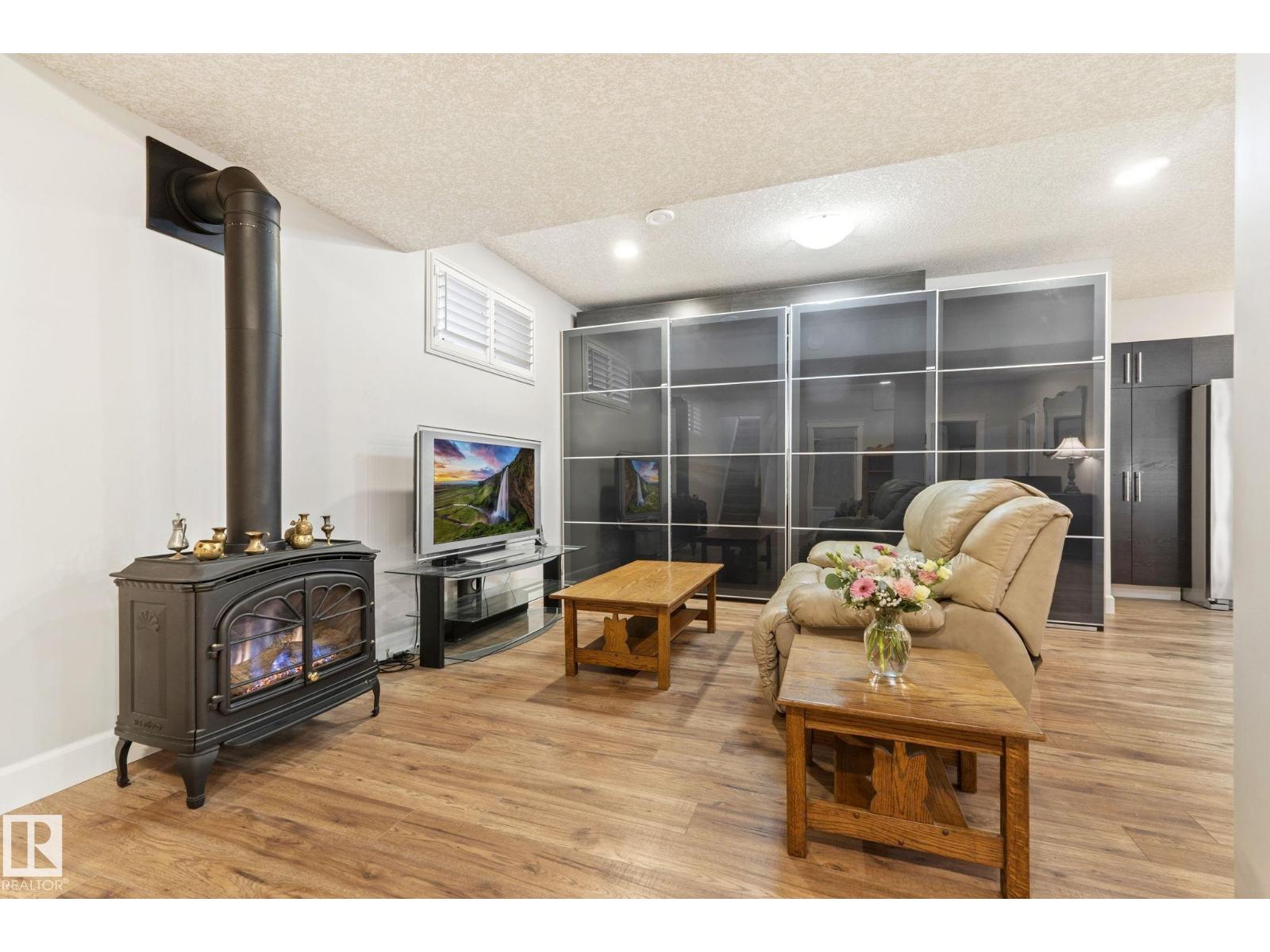 13407 161 AV NW - 42