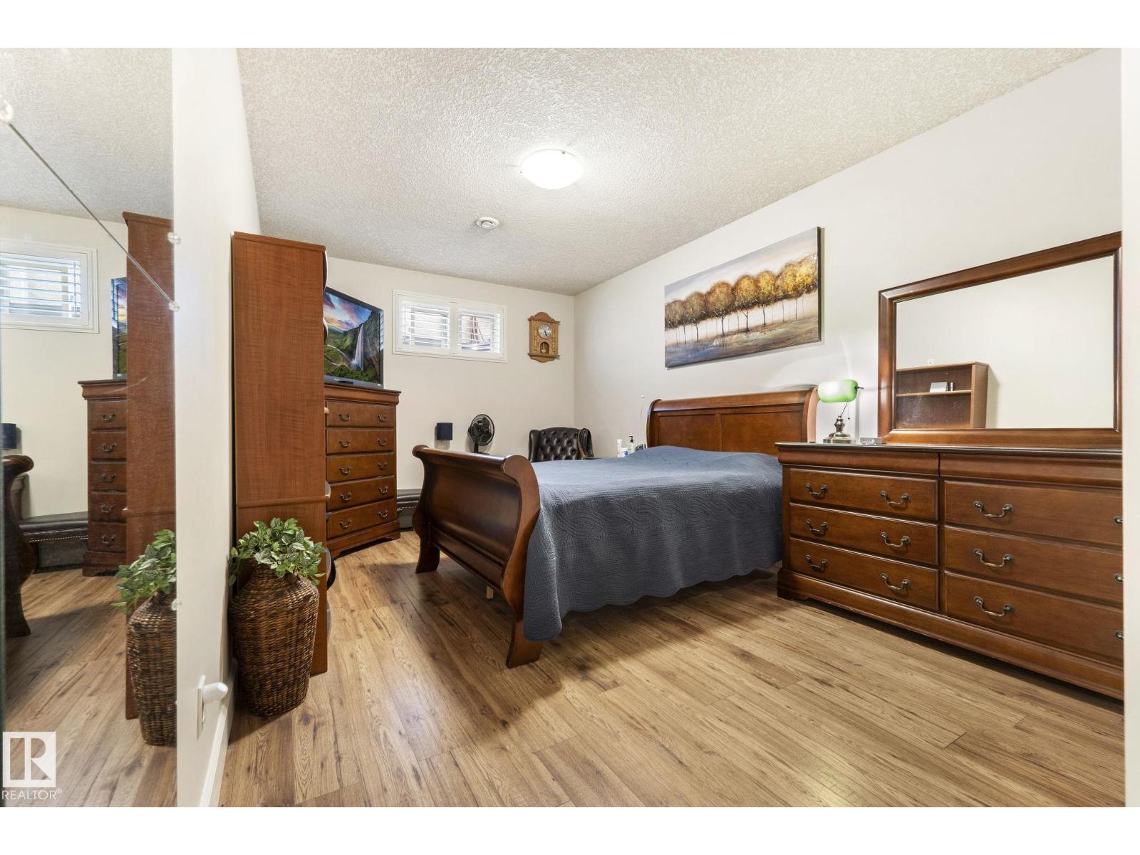 13407 161 AV NW - 48