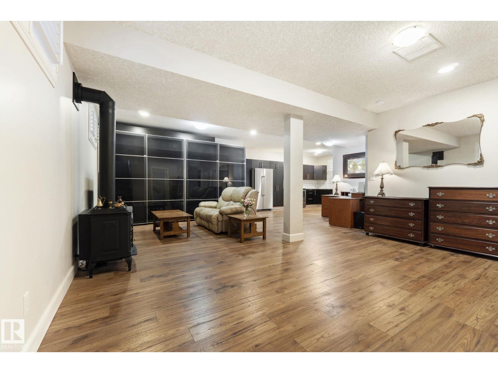 13407 161 AV NW - 39
