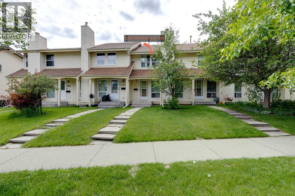 2187 Woodview Drive SW - 1