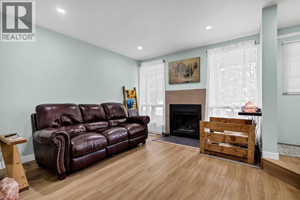 2187 Woodview Drive SW - 4