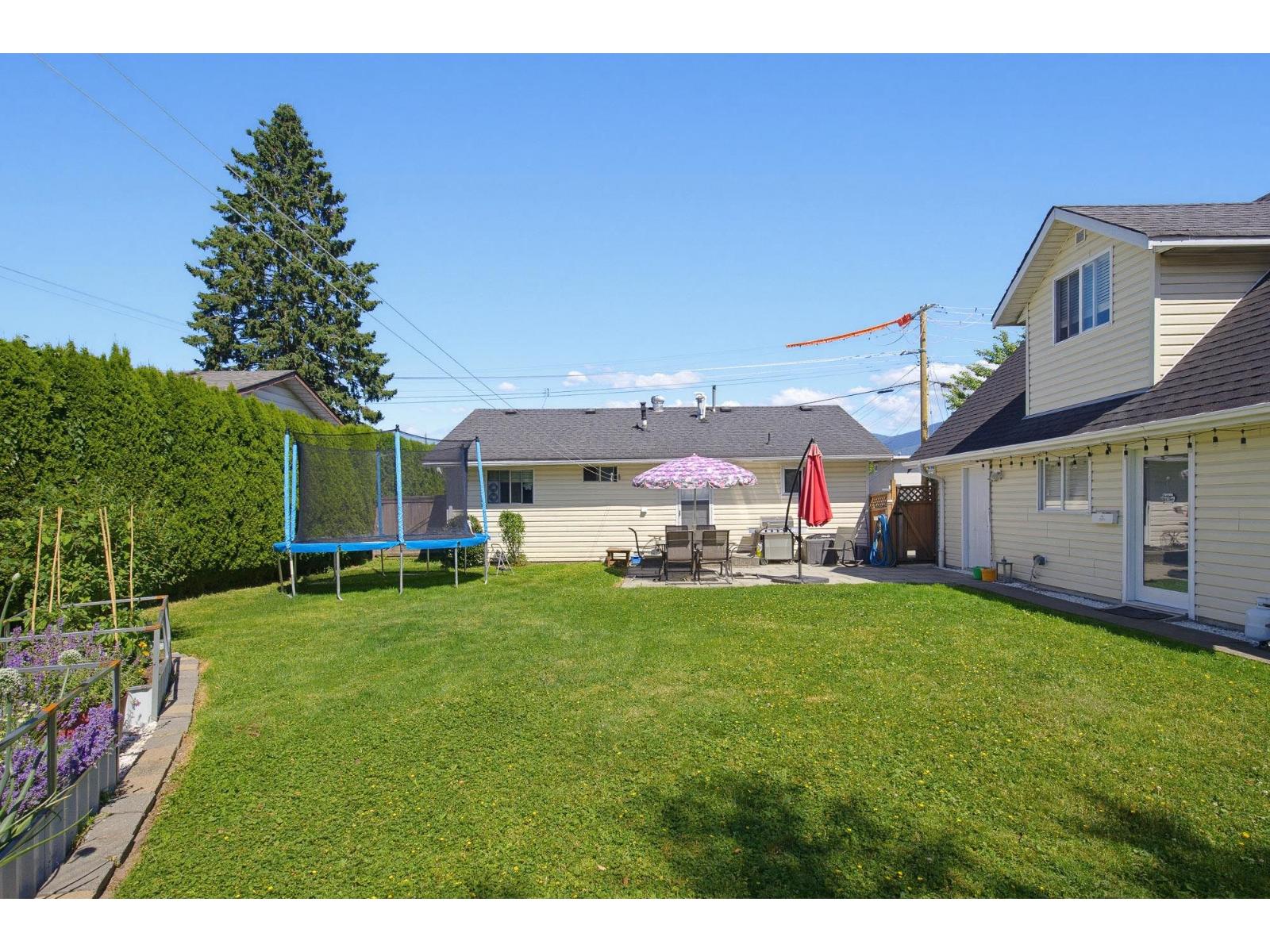8585 BROADWAY STREET, Chilliwack Proper South, Chilliwack