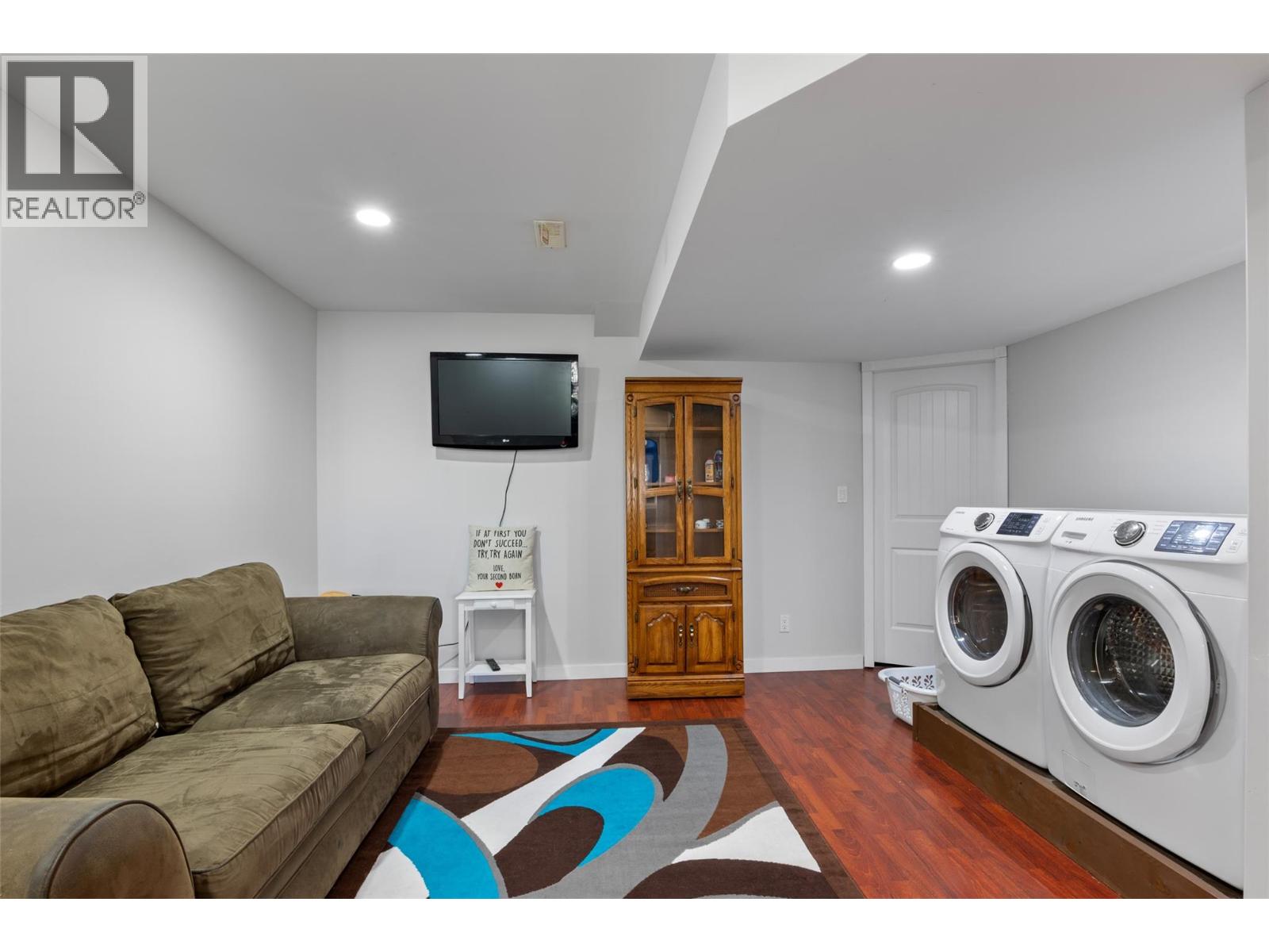 #17 930 Stagecoach Drive - 16