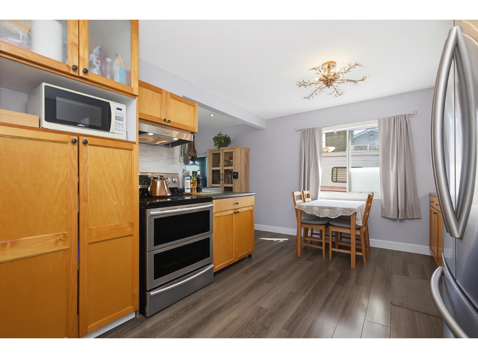 8585 BROADWAY STREET, Chilliwack Proper South, Chilliwack