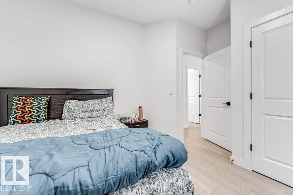 423 28 ST SW - 18