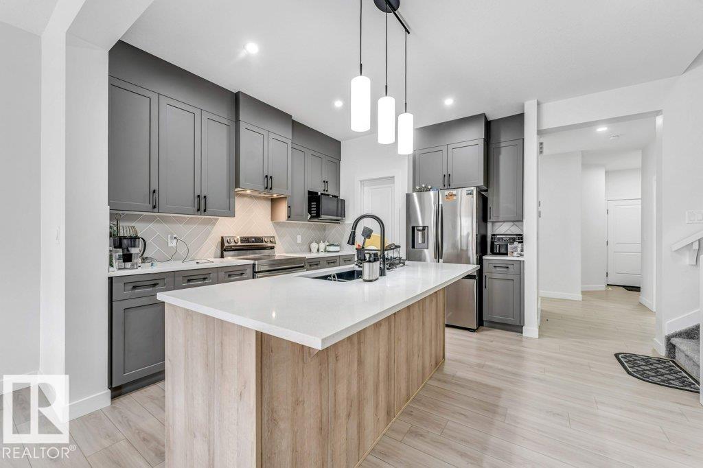 423 28 ST SW - 21