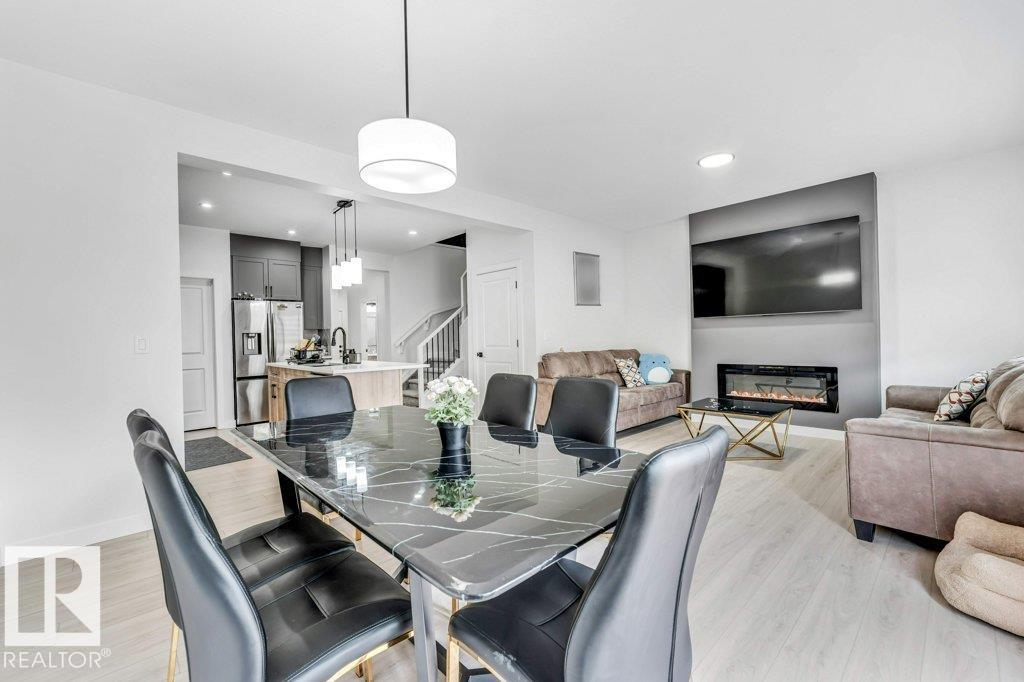 423 28 ST SW - 30