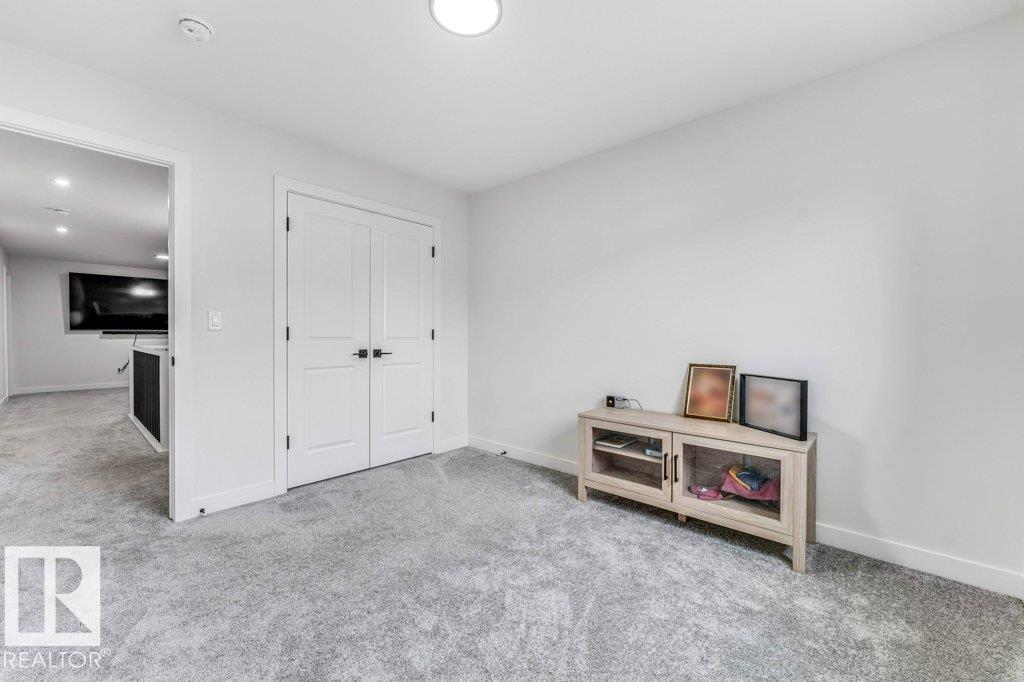 423 28 ST SW - 36