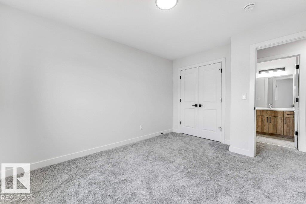 423 28 ST SW - 39