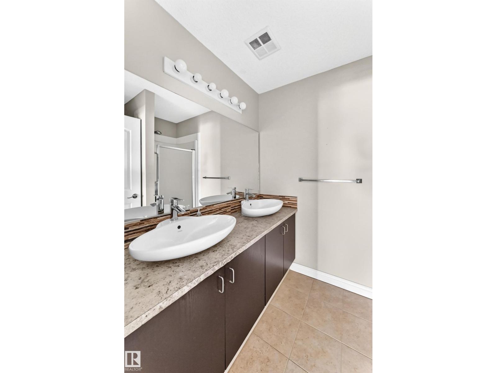 #422 15499 CASTLE DOWNS RD NW - 29