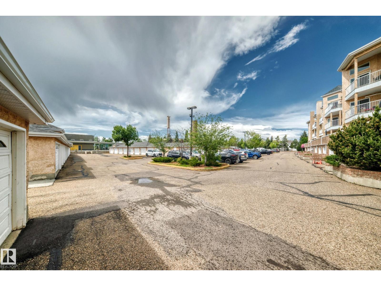 #422 15499 CASTLE DOWNS RD NW - 54