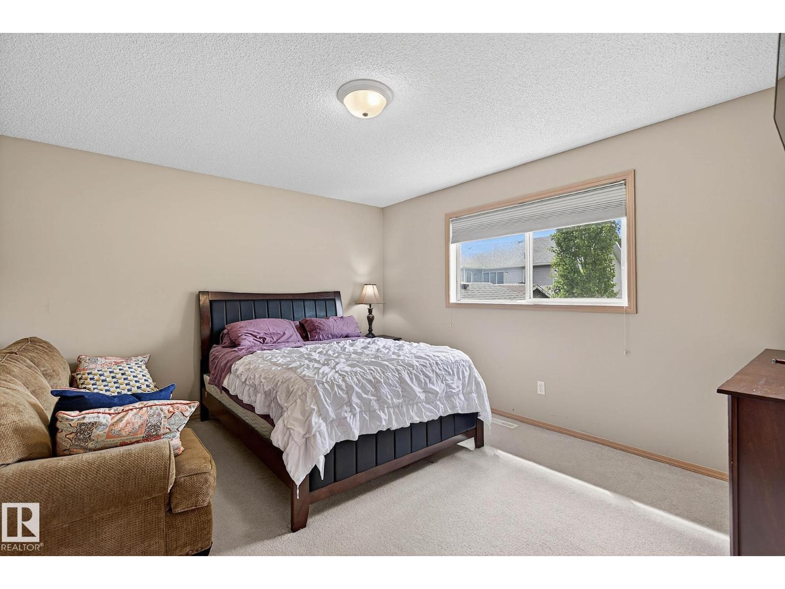 4805 53 AV — photo 26