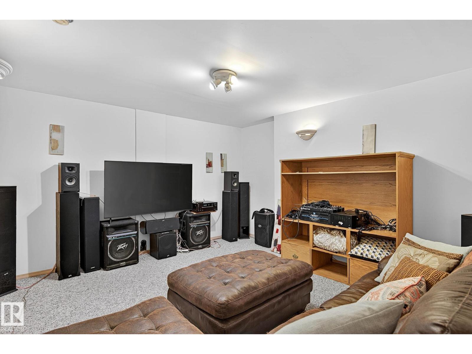 4805 53 AV — photo 33