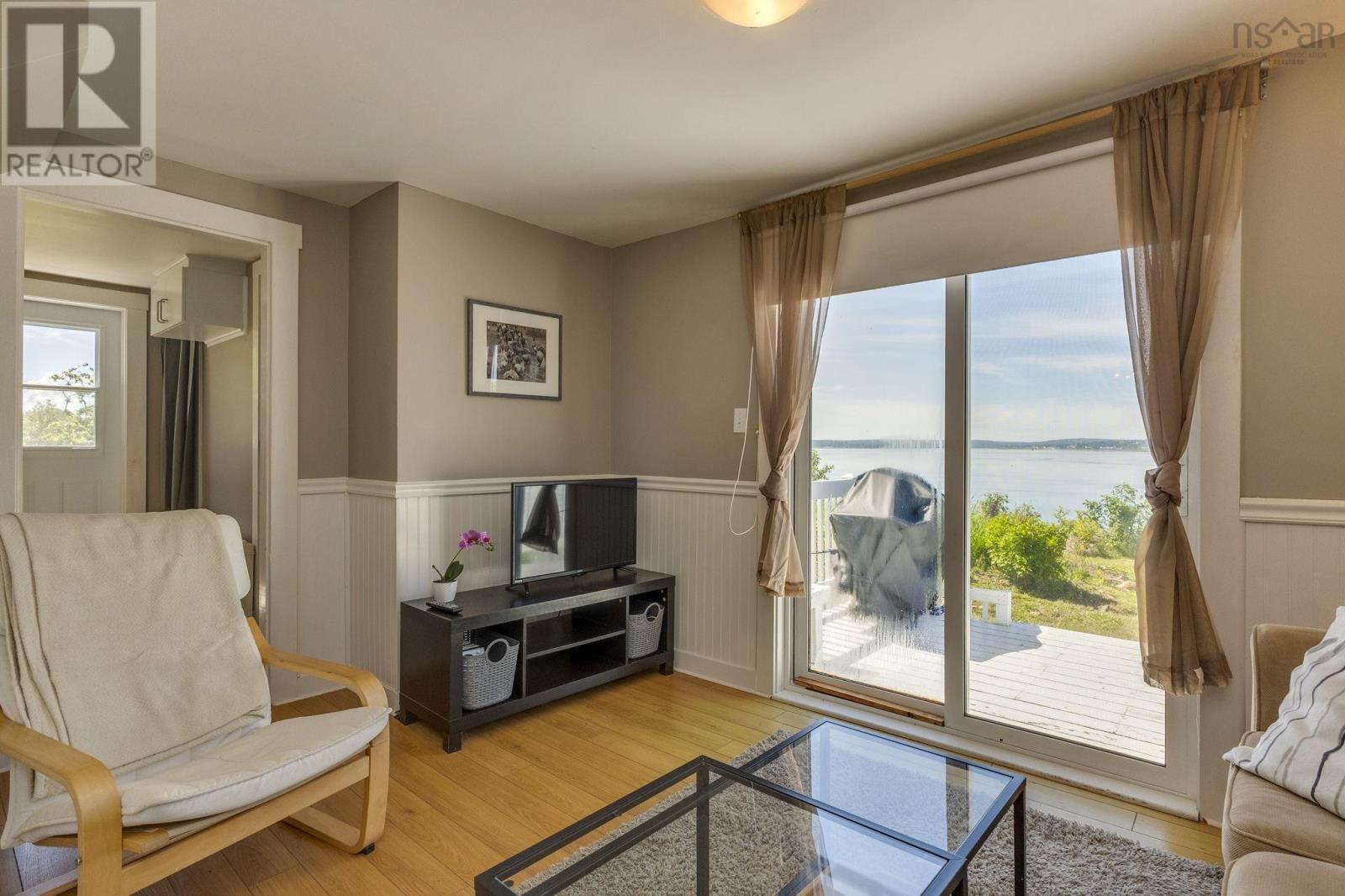 958 Granville Road - 15