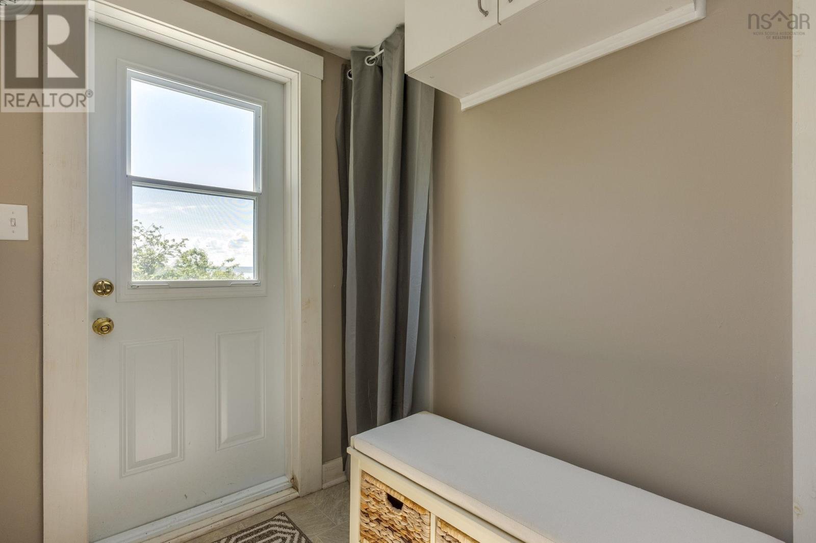 958 Granville Road - 10