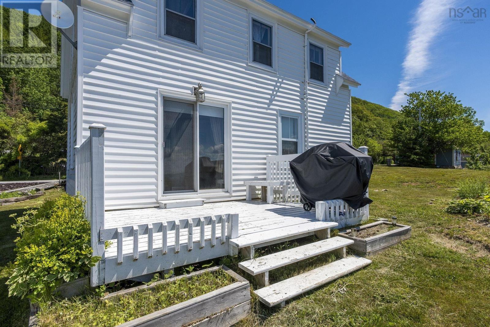 958 Granville Road - 39