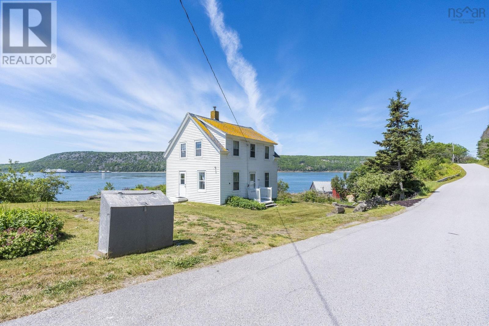 958 Granville Road - 44